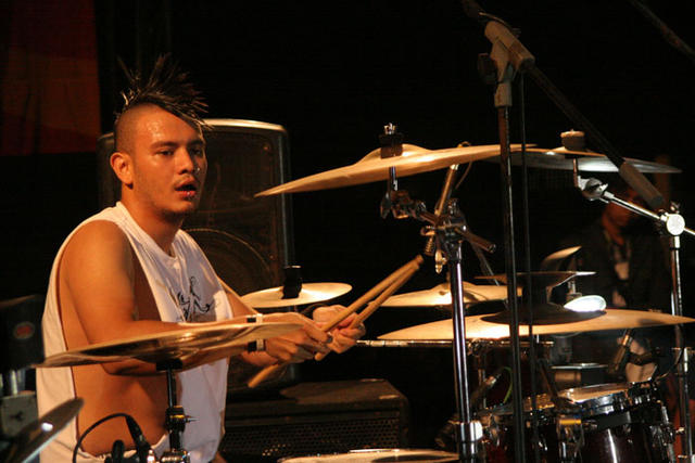 Eno Netral, Insinyur Berjiwa Musisi